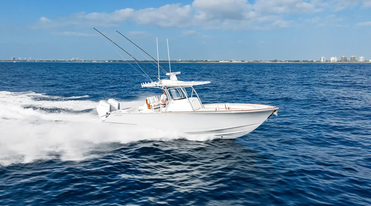 Valhalla Boatworks V-33