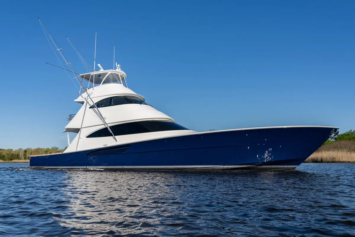 Viking Yachts 74 Sky Bridge