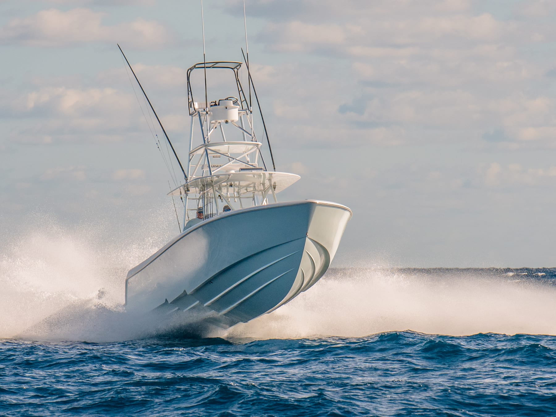 Contender center console running offshore