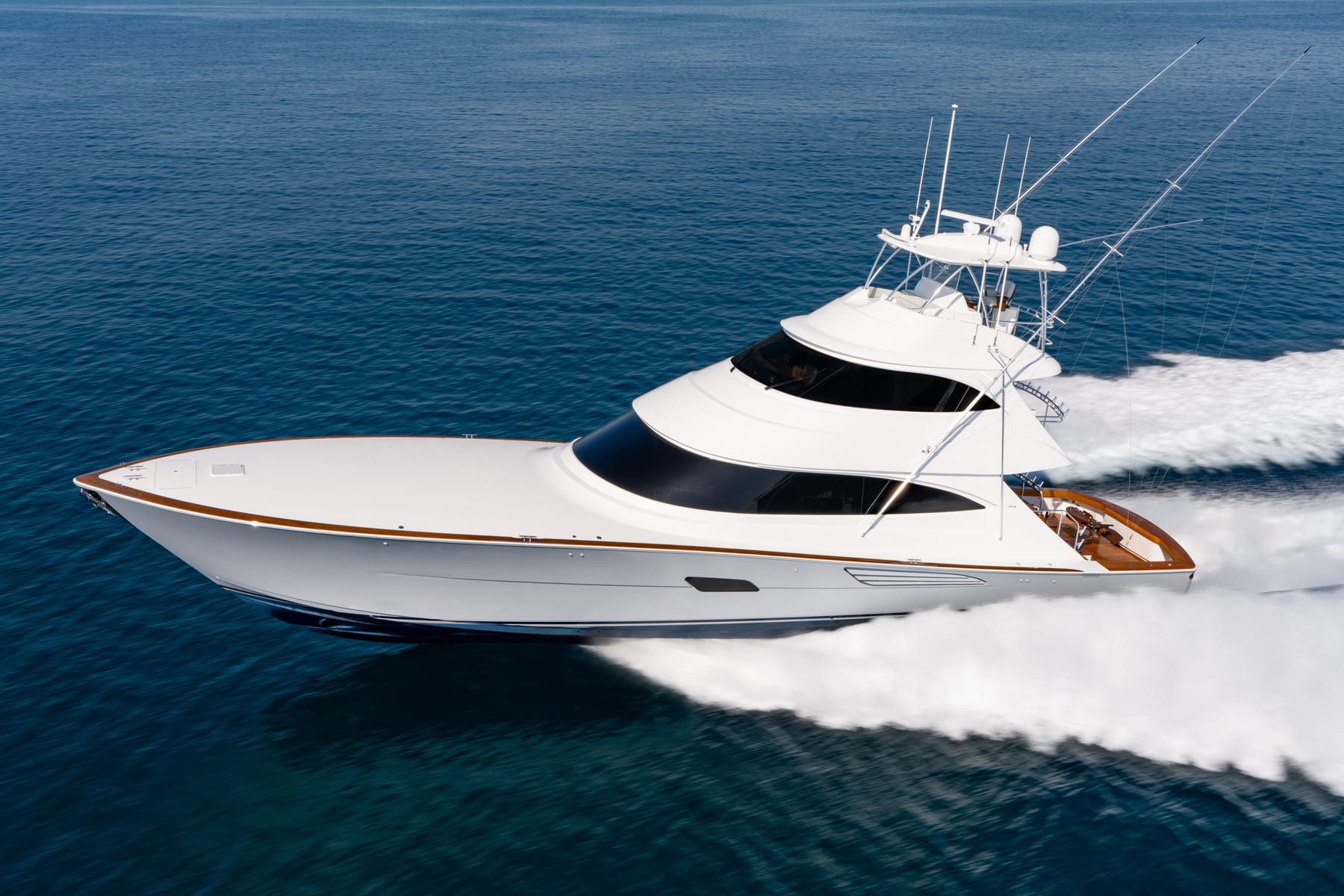 Viking convertible running offshore